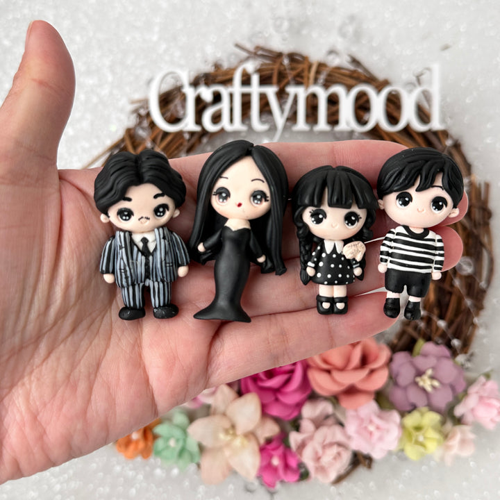 Odd Halloween family - Embellishment Clay Bow Centre