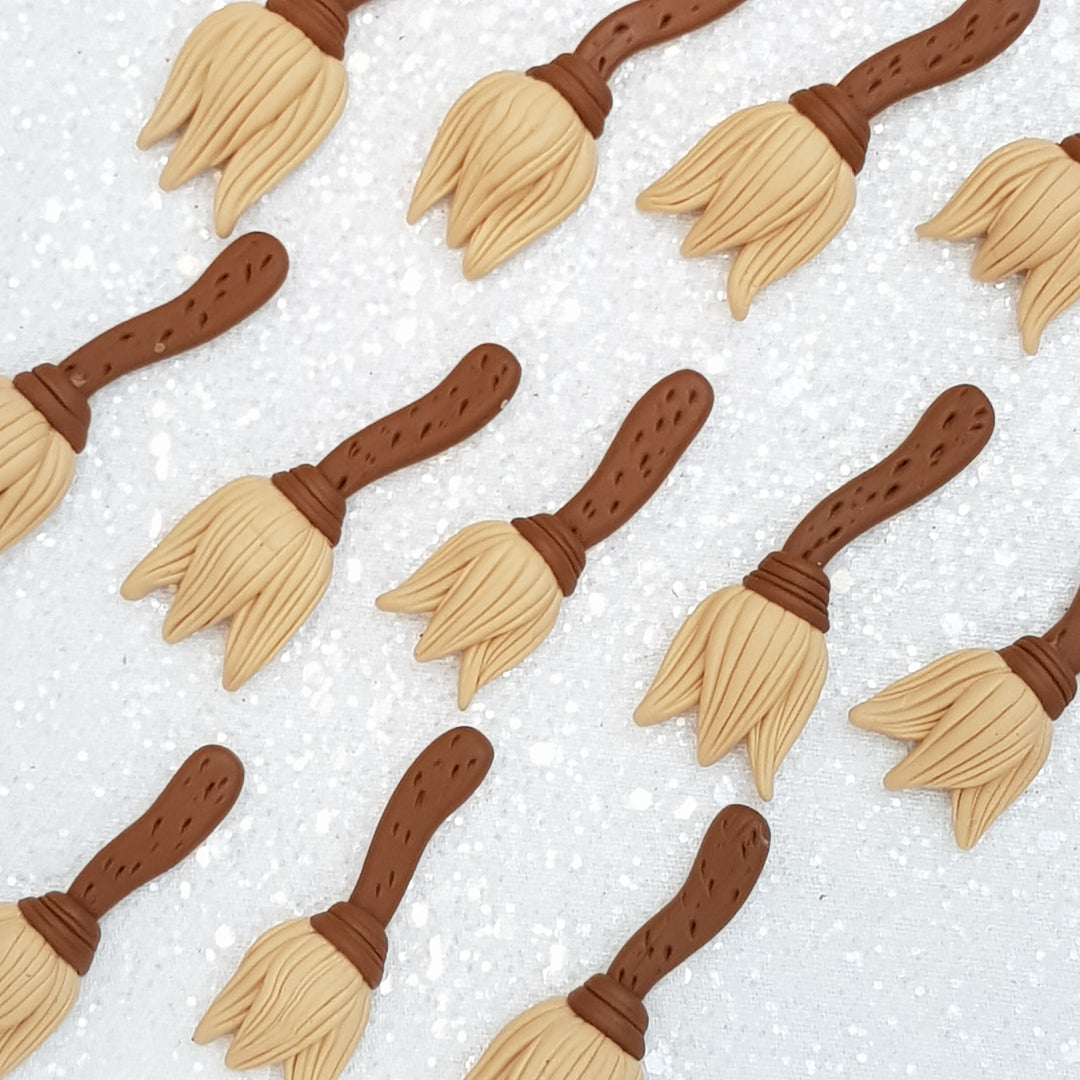 Clay Charm Embellishment - witch broom delight - Crafty Mood