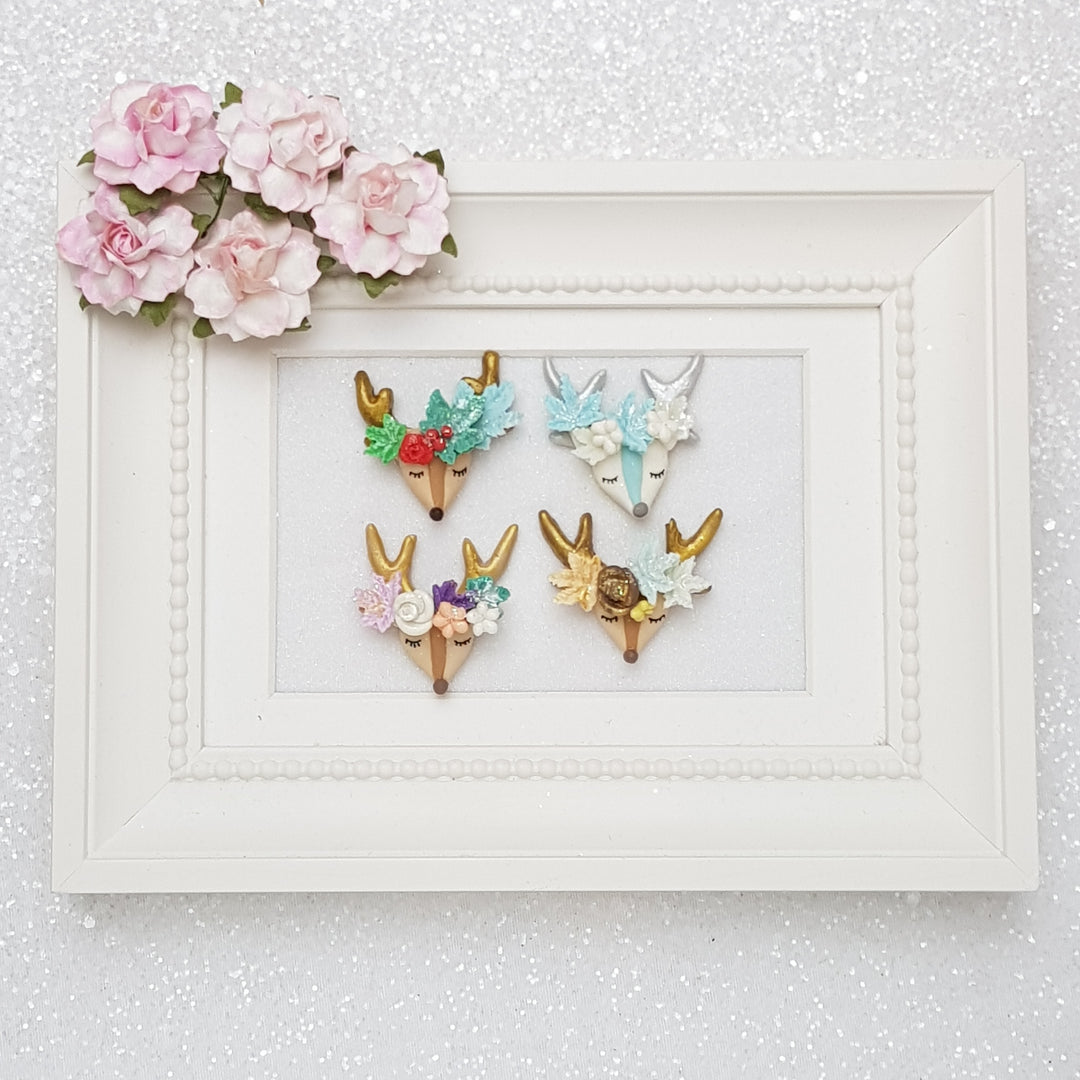 Reindeer Head - Handmade Flatback Clay Bow Centre - Crafty Mood