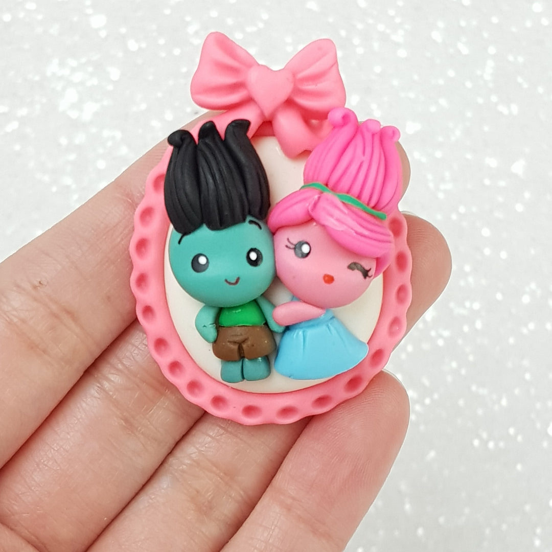 Troll cameo - Handmade Flatback Clay Bow Centre - Crafty Mood