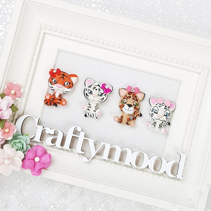 Little Roar Tiger and Cheetah - Handmade Flatback Clay Bow Centre