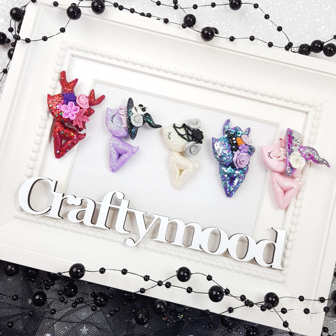 Sale Halloween deer - Handmade Flatback Clay Bow Centre