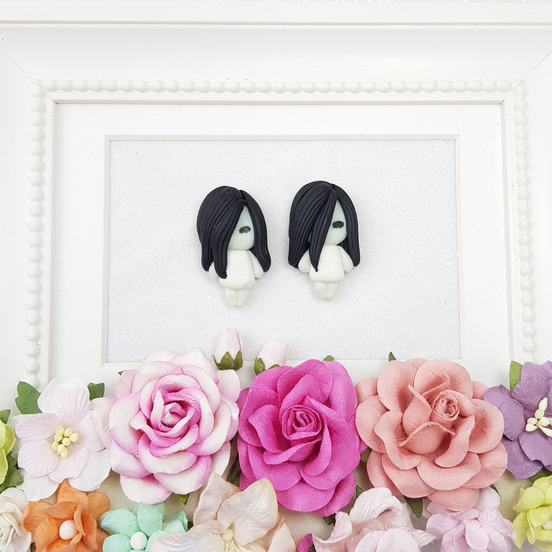 Glow in the Dark Grudge - Embellishment Clay Bow Centre