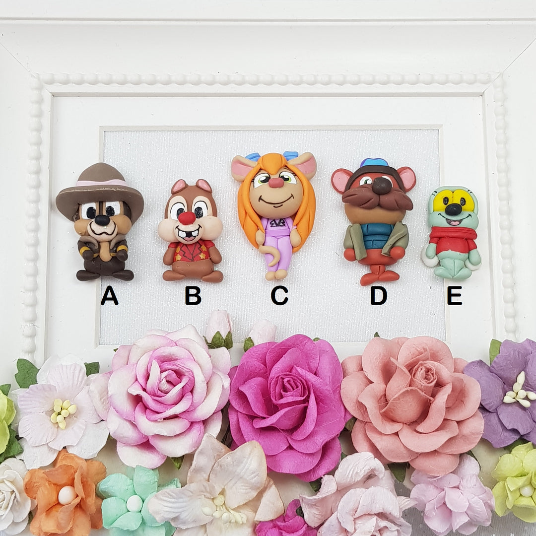 Chipmunk and friends - Handmade Flatback Clay Bow Centre