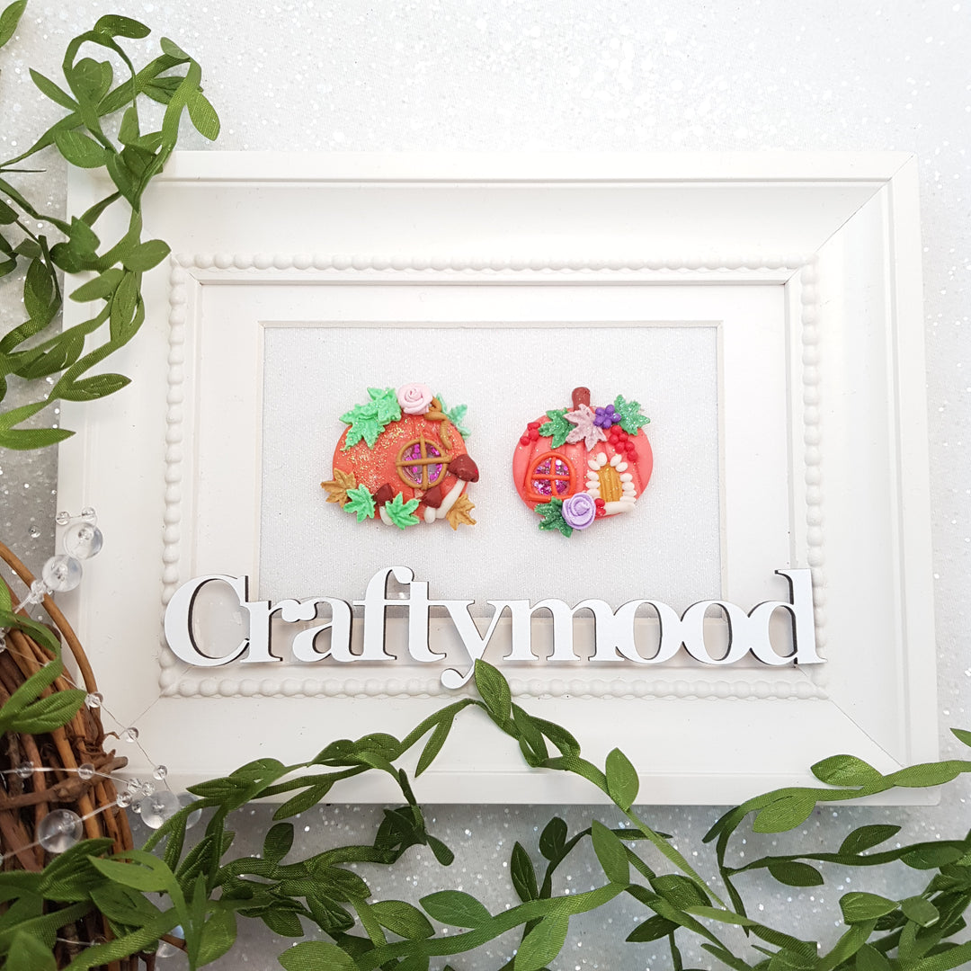 Pumpkin House - Handmade Flatback Clay Bow Centre