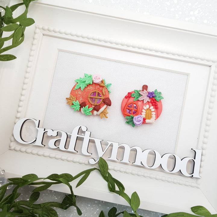 Pumpkin House - Handmade Flatback Clay Bow Centre