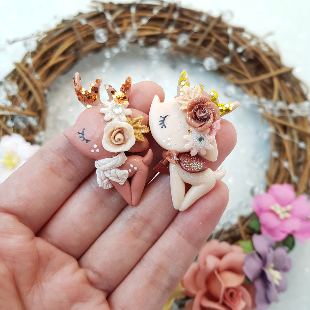 Adorable Autumn Deer - Embellishment Clay Bow Centre