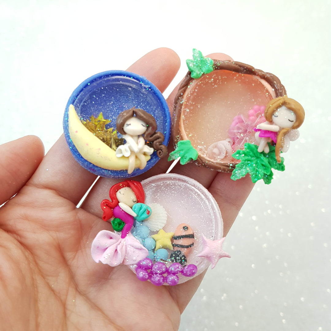 Shaker Collection - Handmade Flatback Clay Bow Centre