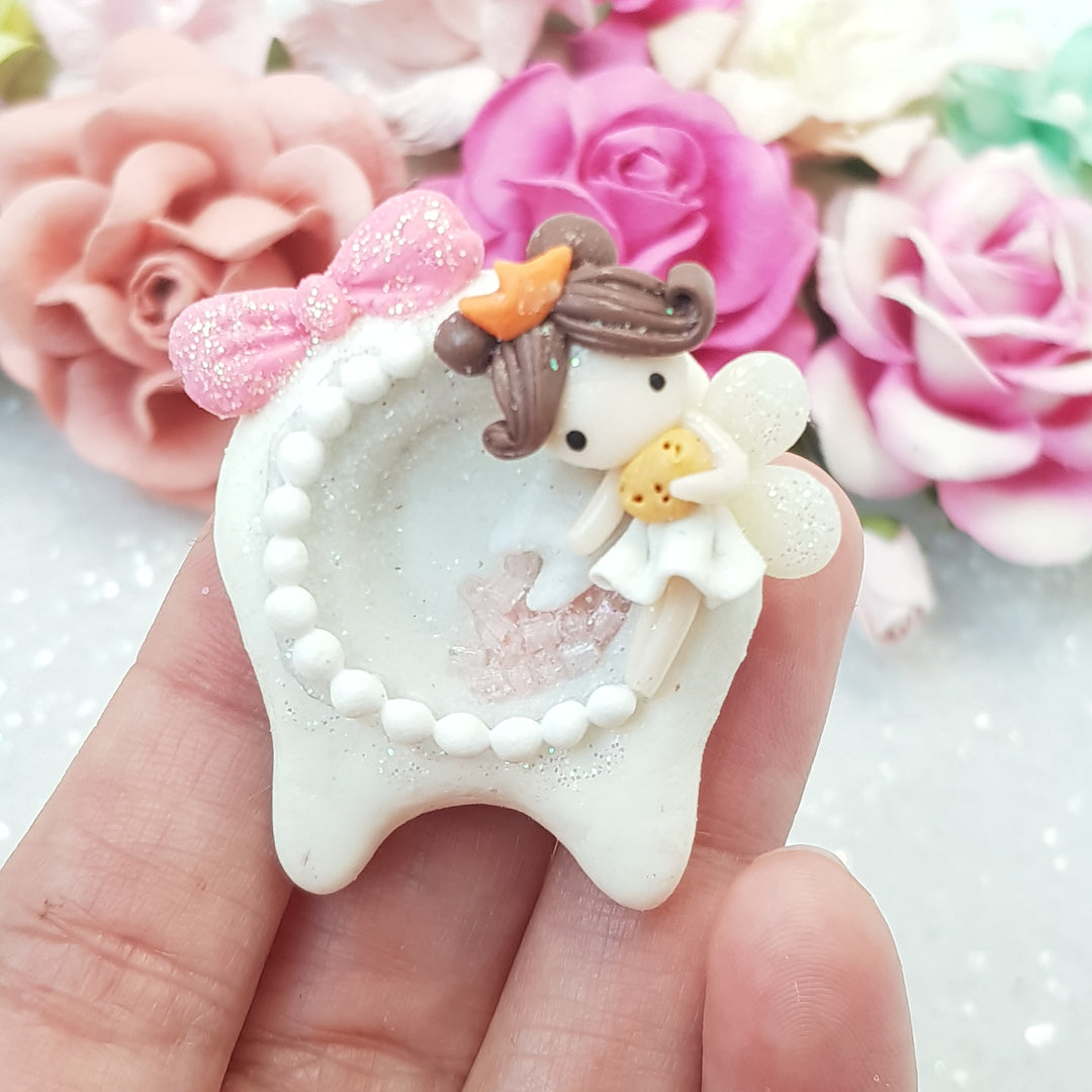 Tooth Fairy Shaker - Handmade Flatback Clay Bow Centre