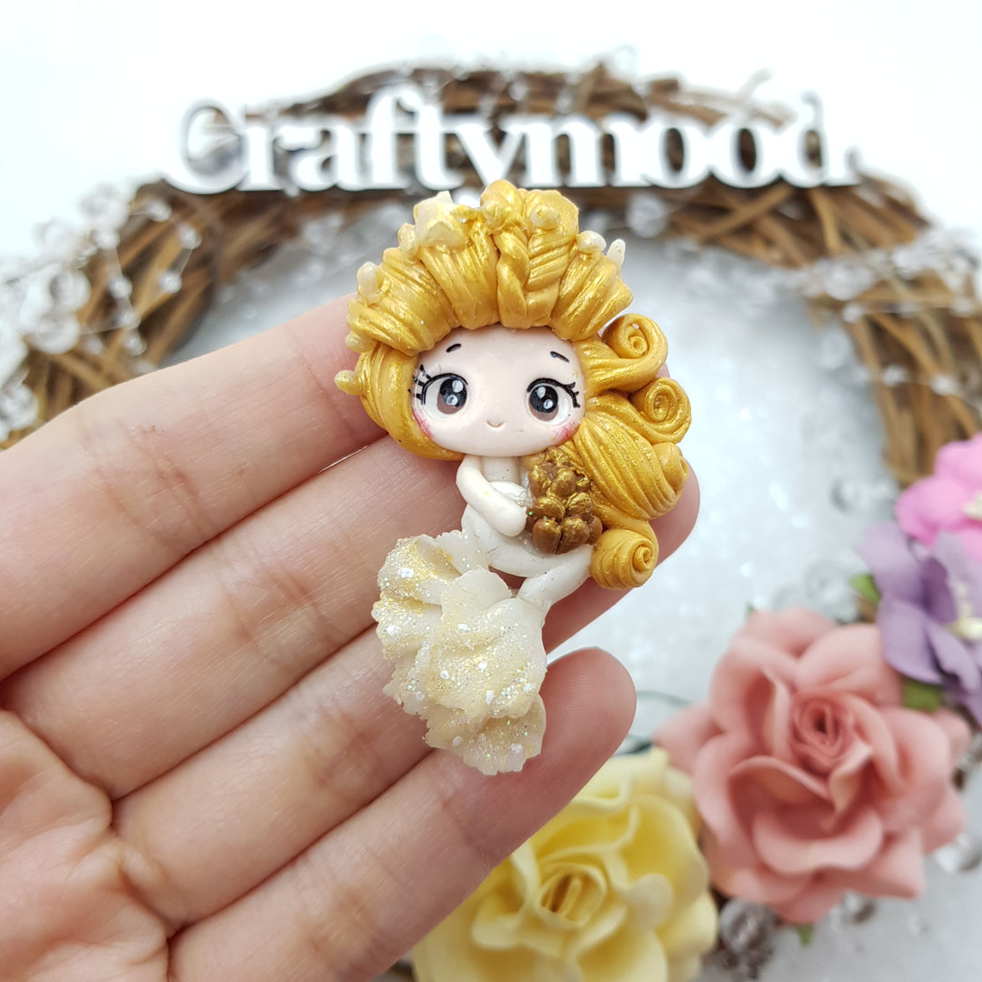 Gorgeous Golden Mermaid - Handmade Flatback Clay Bow Centre