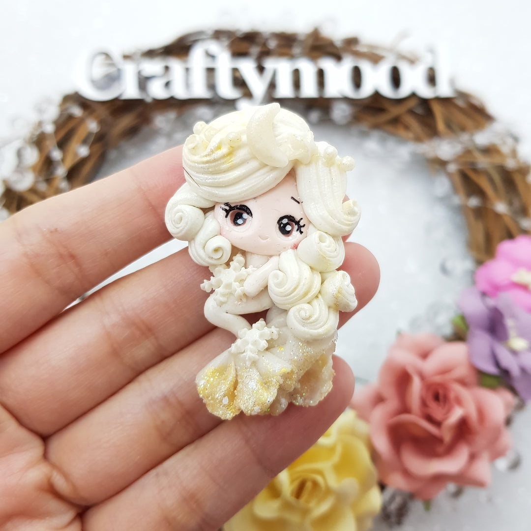 Gorgeous White Mermaid - Embellishment Clay Bow Centre