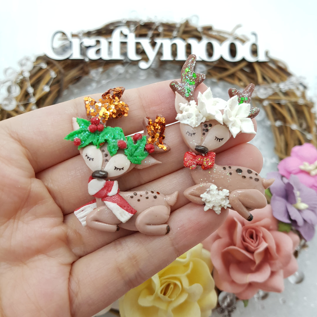 Pretty Christmas Reindeer - Handmade Flatback Clay Bow Centre