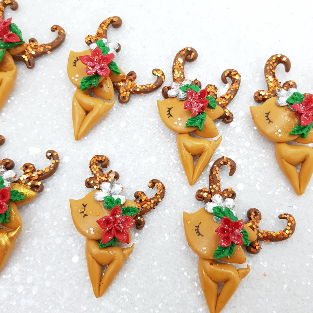 Christmas Golden Reindeer - Embellishment Clay Bow Centre