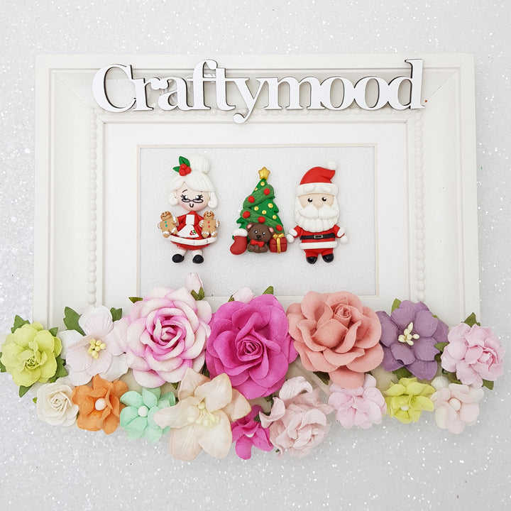 Mr. and Mrs. Santa - Handmade Flatback Clay Bow Centre