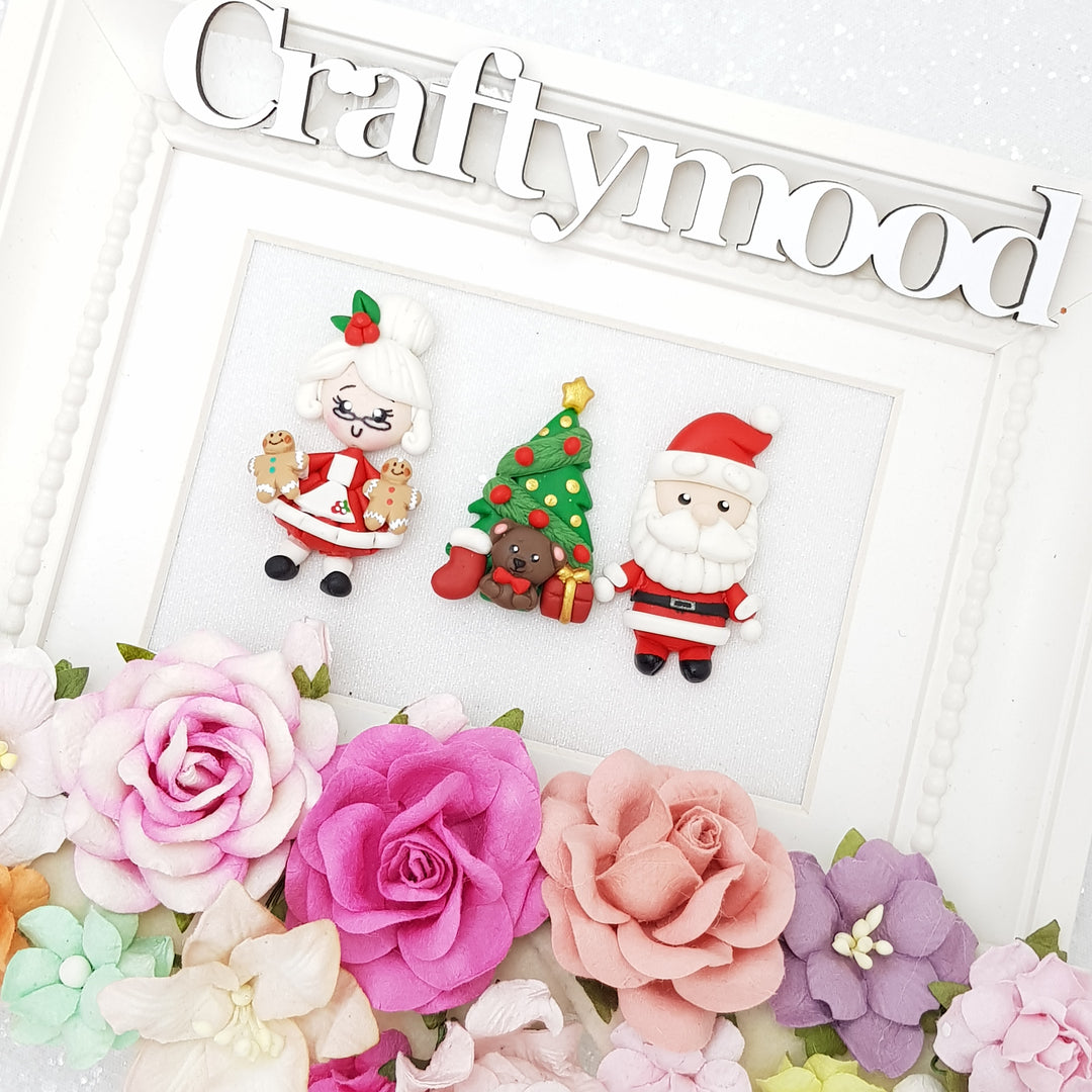 Mr. and Mrs. Santa - Handmade Flatback Clay Bow Centre