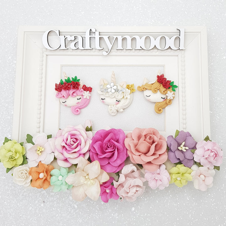 Winter flower unicorn head - Embellishment Clay Bow Centre