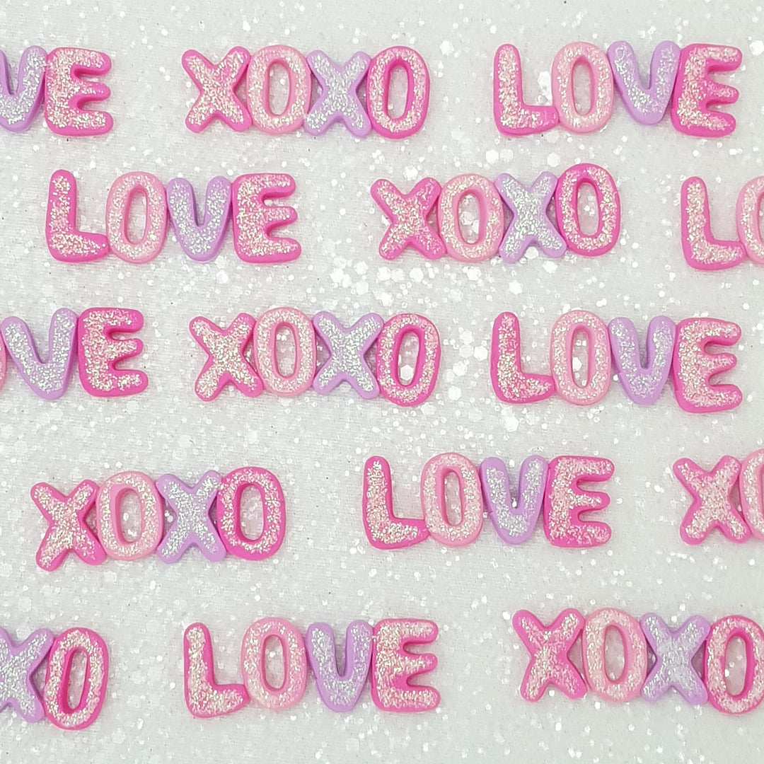 valentine love xoxo text  - Clay bow center