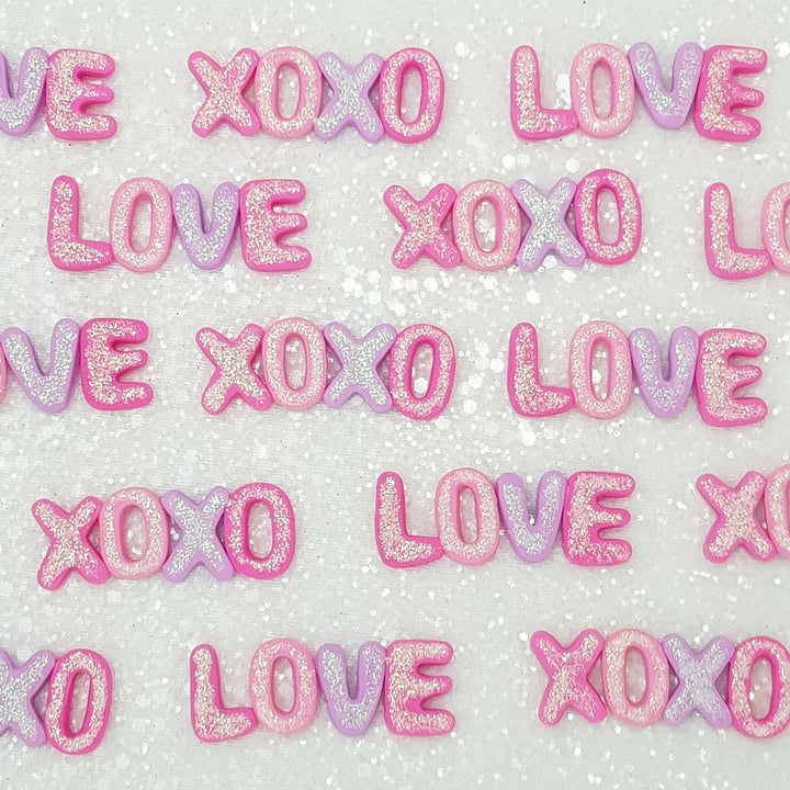 valentine love xoxo text  - Clay bow center