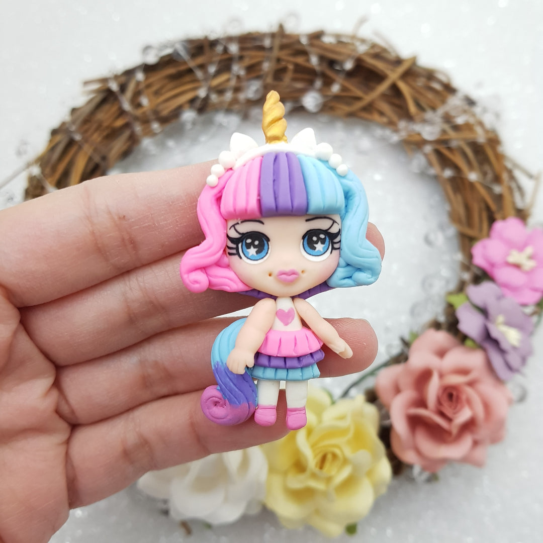 Pout rainbow unicorn girl - Embellishment Clay Bow Centre
