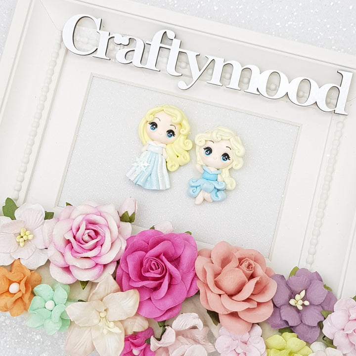 Blue dress winter sister - Embellishment Clay Bow Centre