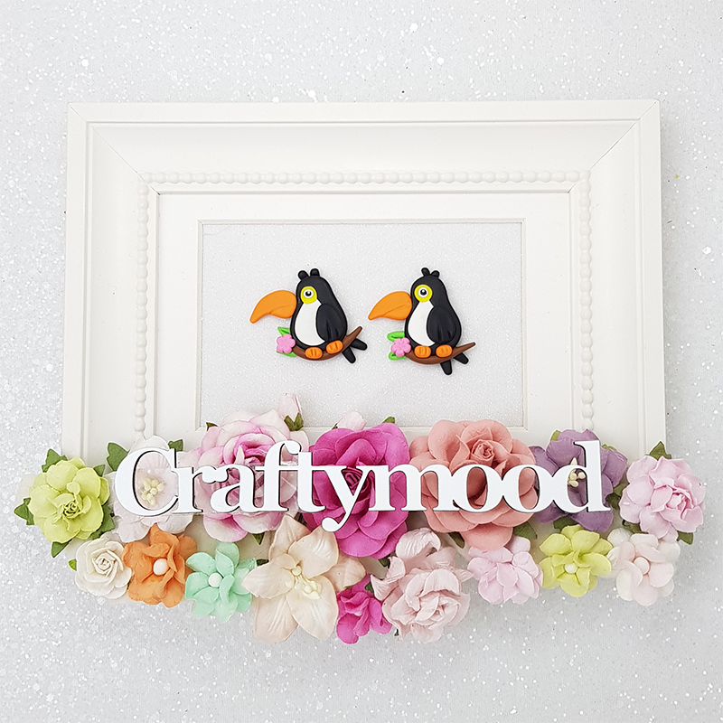 Toucan bird - Embellishment Clay Bow Centre