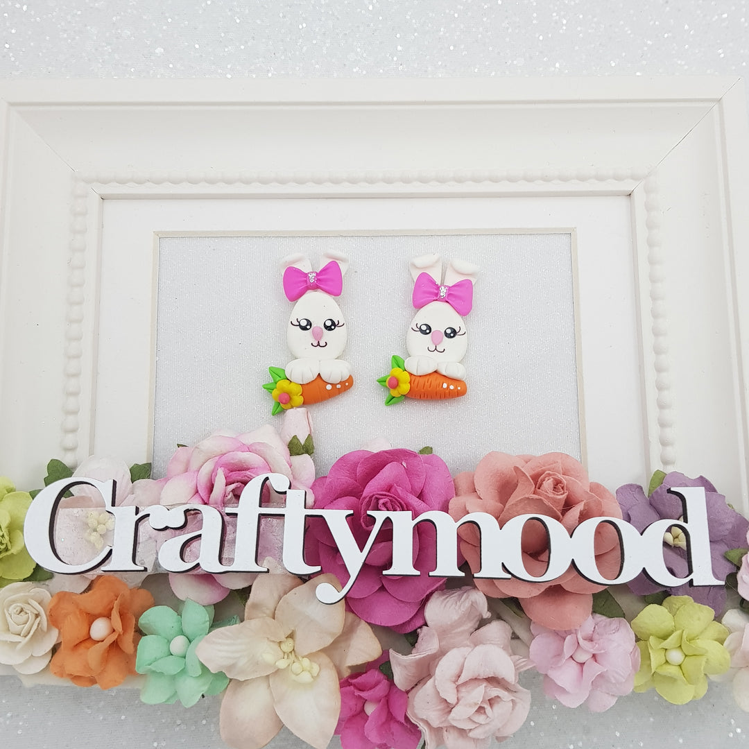 bunny carrot - Handmade Flatback Clay Bow Centre