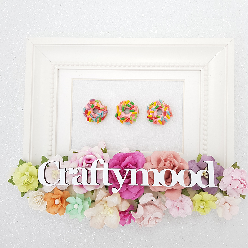 Donut with choco sprinkles - Handmade Flatback Clay Bow Centre