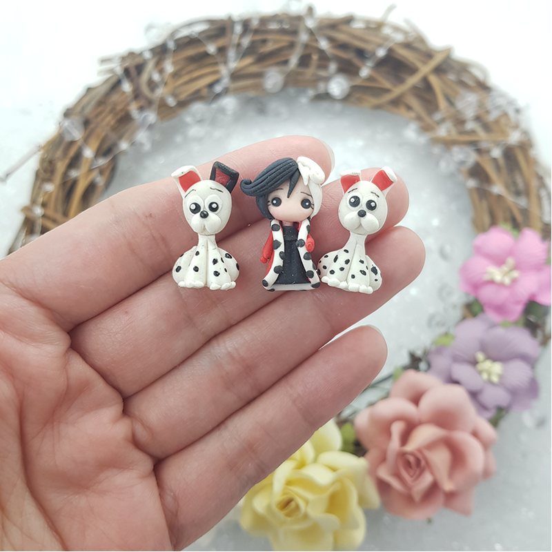 Villain and dogs - Handmade Flatback Clay Bow Centre