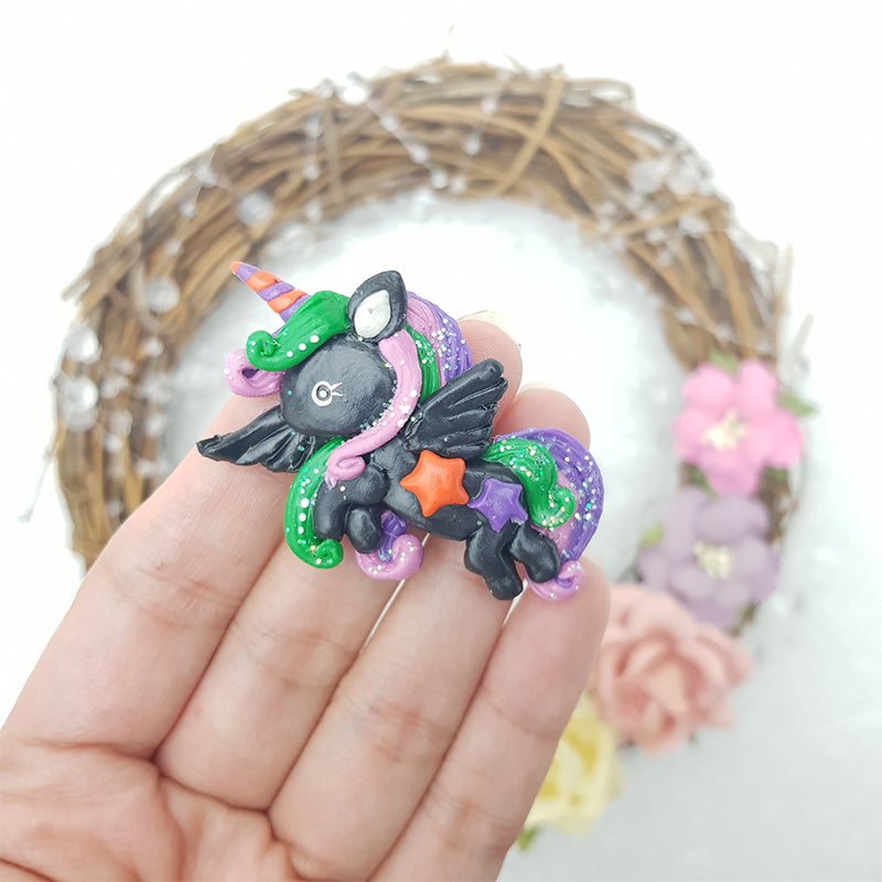 Sale Black night unicorn - Embellishment Clay Bow Centre