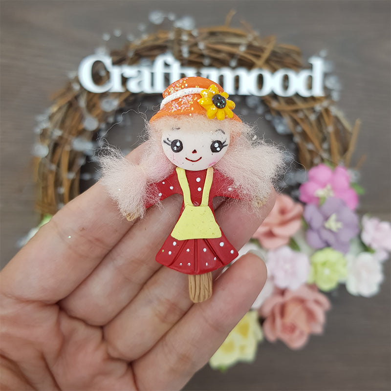 Autumn scarecrow - Embellishment Clay Bow Centre