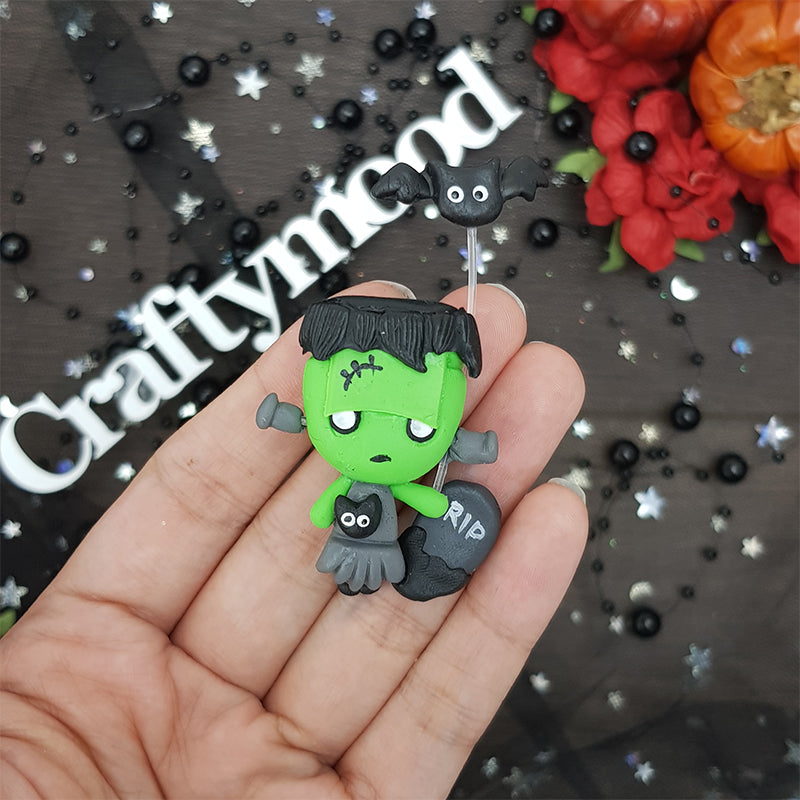 Halloween green monster - Handmade Flatback Clay Bow Centre