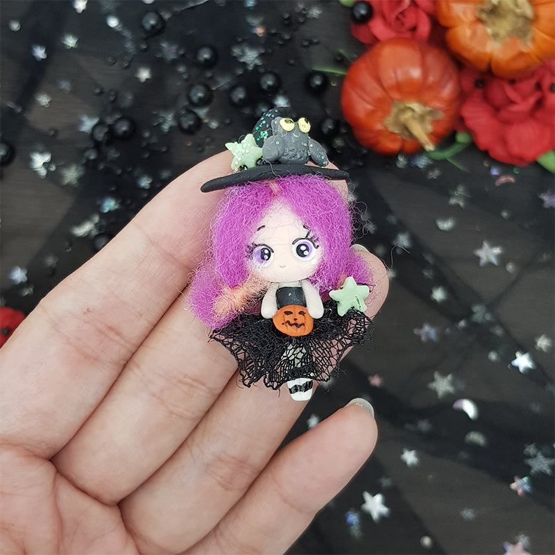 Purple hair Halloween witch - Embellishment Clay Bow Centre