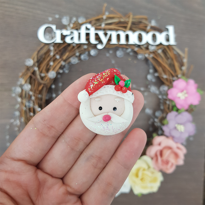 Christmas Santa head - Embellishment Clay Bow Centre