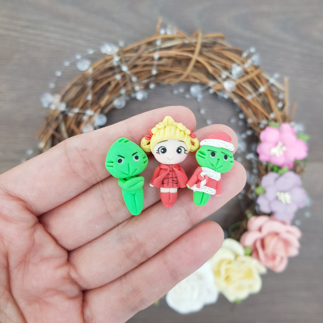 Tiny christmas friend girl green monster - Handmade Flatback Clay Bow Centre