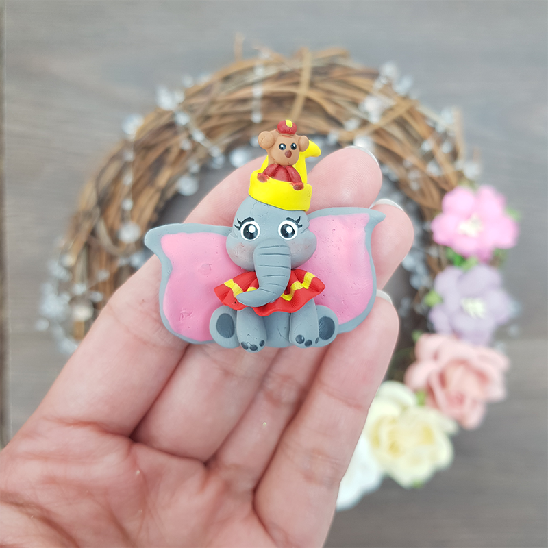 Circus elephant - Handmade Flatback Clay Bow Centre