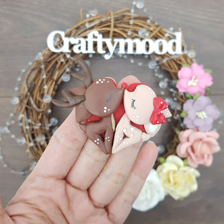 Deer Christmas valentine - Handmade Flatback Clay Bow Centre