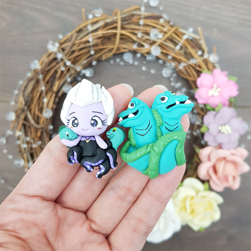 Underwater villain - Handmade Flatback Clay Bow Centre