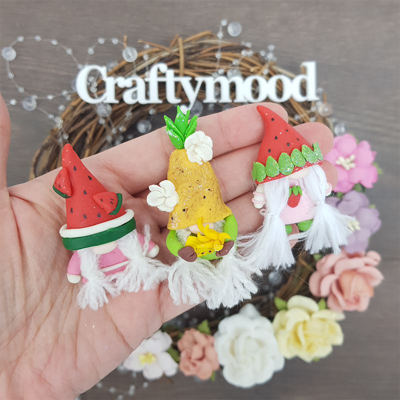 Fruit gnome - Embellishment Clay Bow Centre