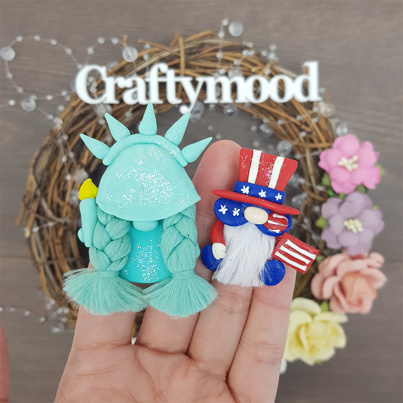 Liberty gnome independence - Handmade Flatback Clay Bow Centre