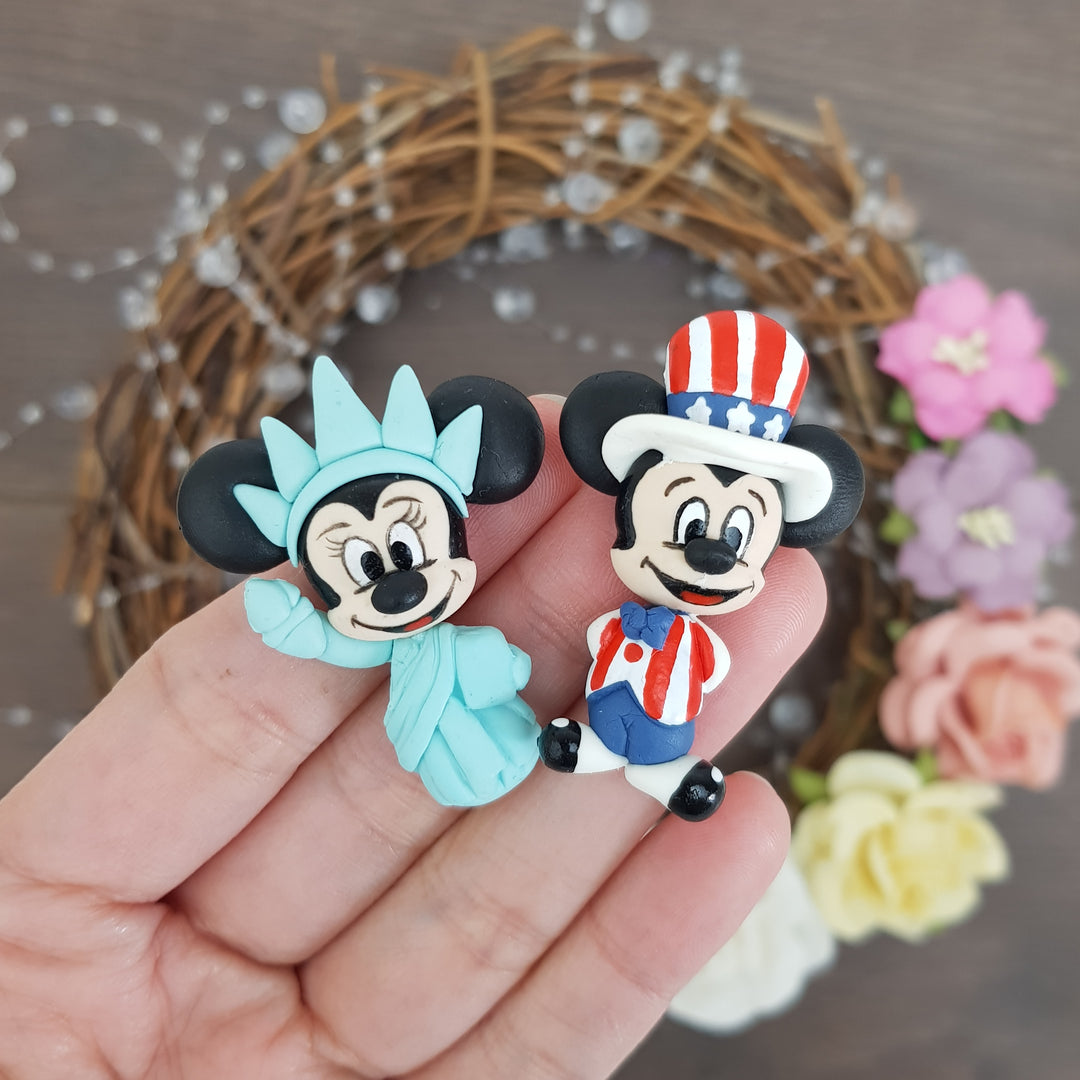 Liberty mouse - Handmade Flatback Clay Bow Centre