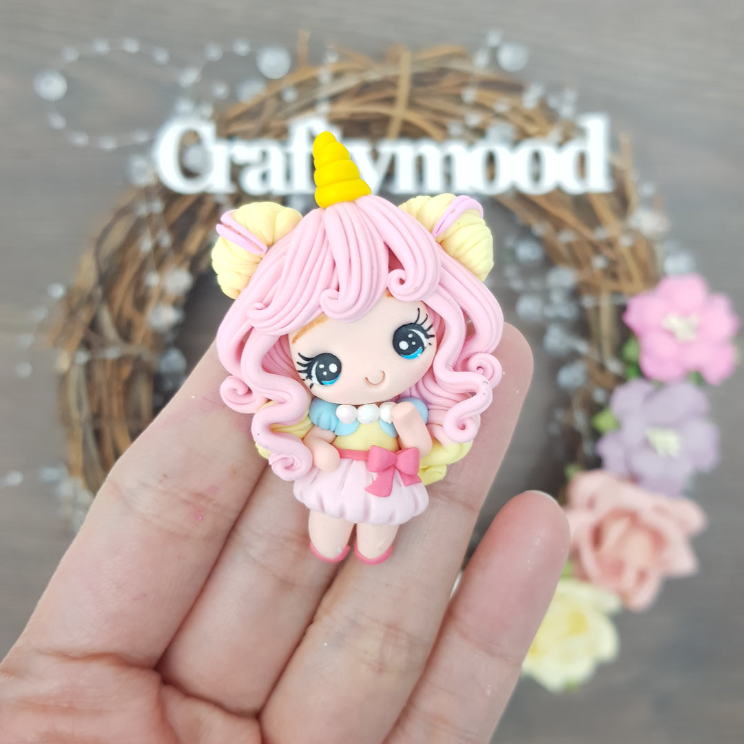 Pink hair unicorn girl - Embellishment Clay Bow Centre