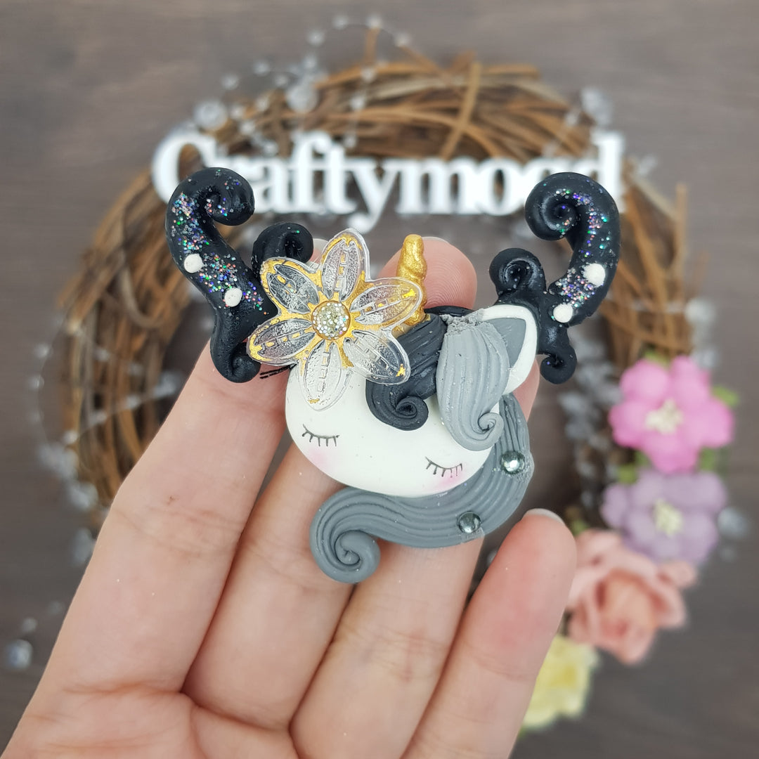 Black unicorn head - Embellishment Clay Bow Centre