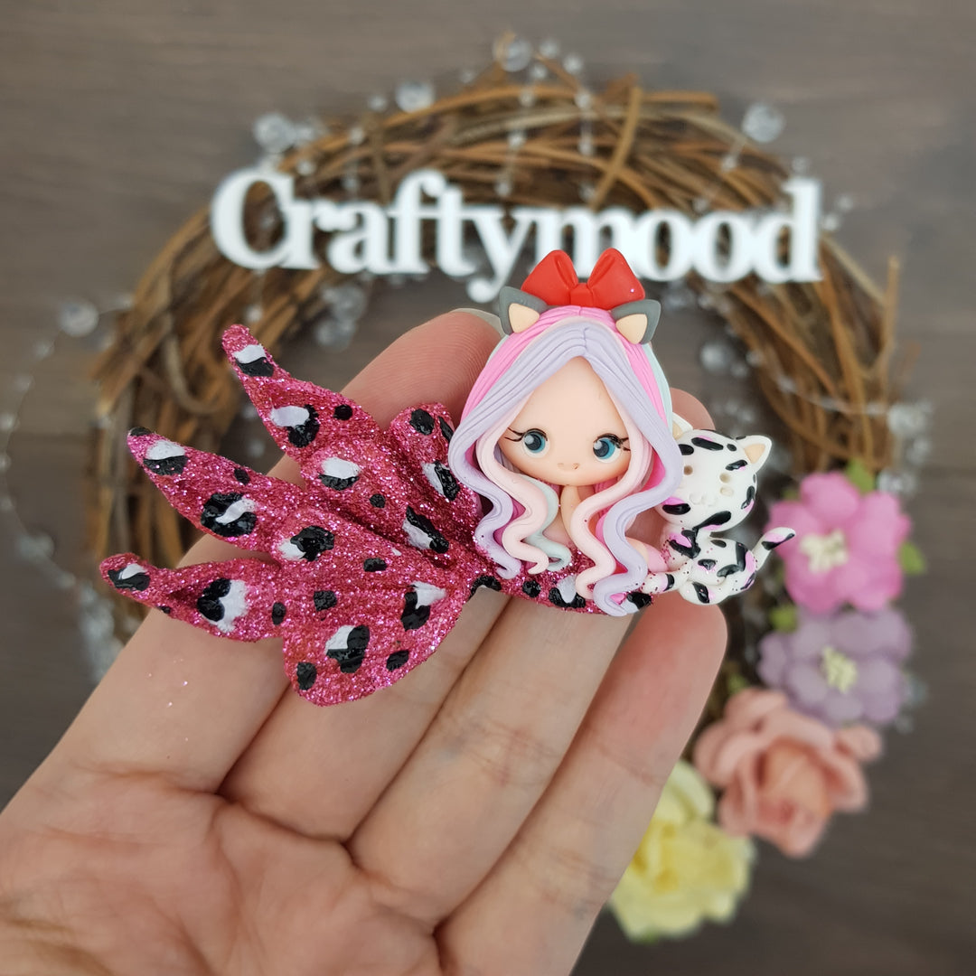 Beautiful mermaid cheetah - Embellishment Clay Bow Centre
