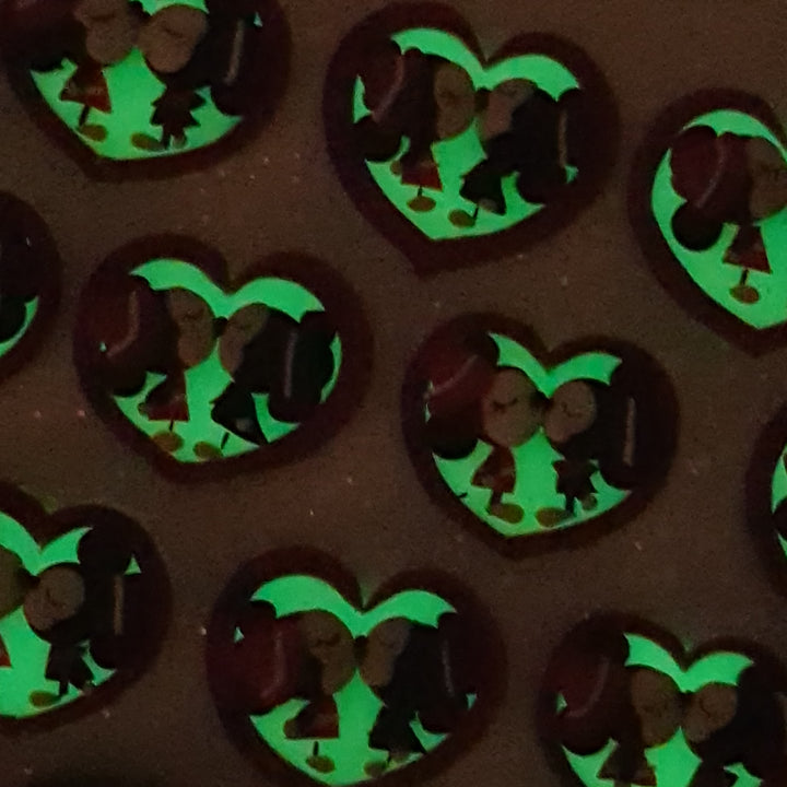 Kiss Mouse - Embellishment Clay Bow Centre - Crafty Mood