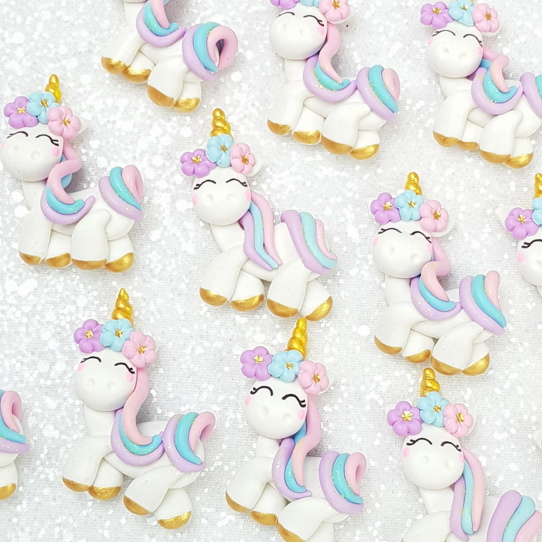 Happy pastel unicorn - Handmade Flatback Clay Bow Centre - Crafty Mood