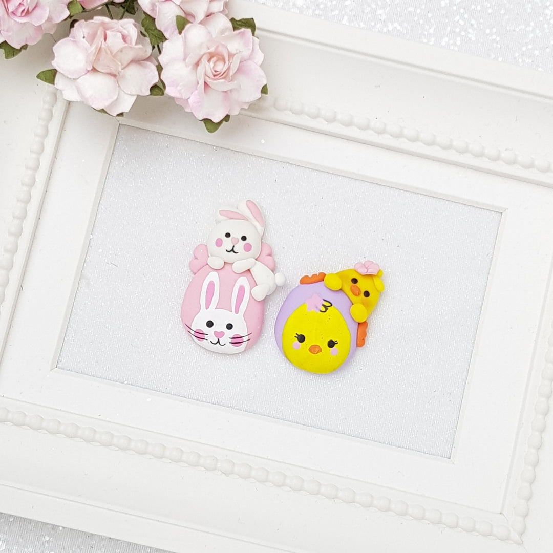 Cute Easter egg - Handmade Flatback Clay Bow Centre - Crafty Mood