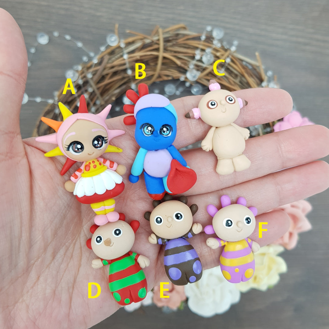 SALE Garden friend - Embellishment Clay Bow Centre