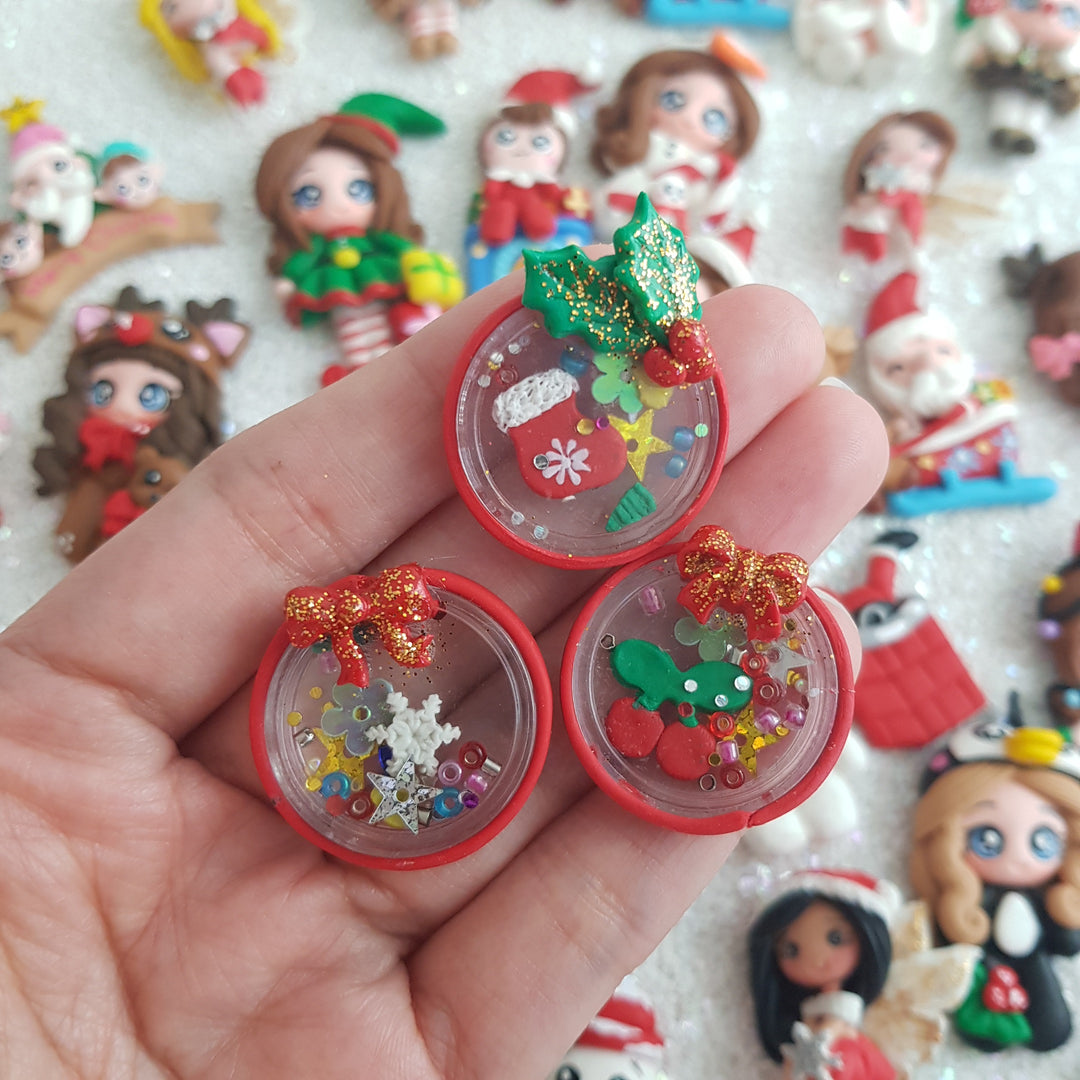 Red Christmas shaker - Handmade Flatback Clay Bow Centre