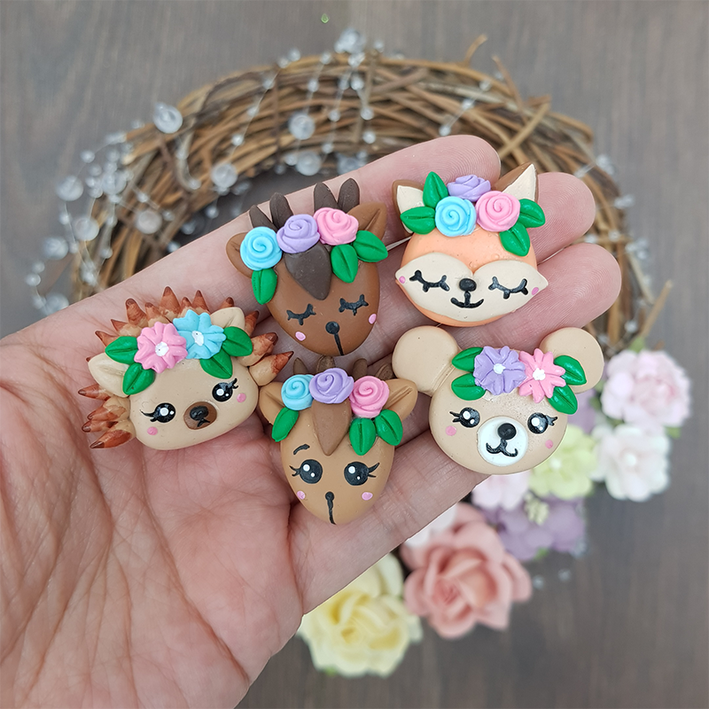 sale Autumn animal head - Embellishment Clay Bow Centre