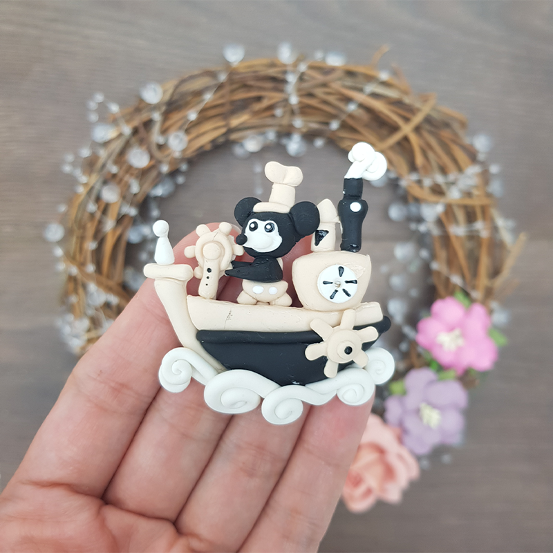 Black and white mouse - Handmade Flatback Clay Bow Centre